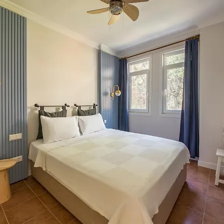 Aparthotel Lantana Aparts