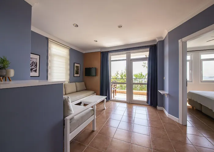 لانتانا كاس