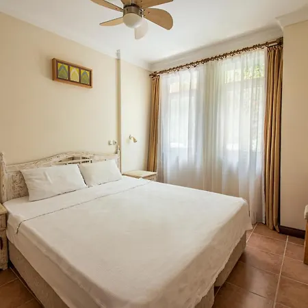 Lantana Aparts Lägenhetshotell Kaş