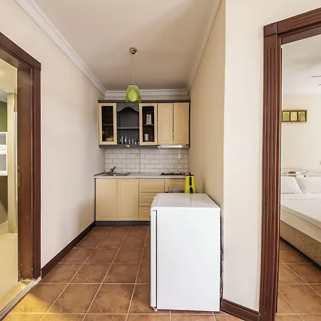 Lantana Aparts Aparthotel 3*