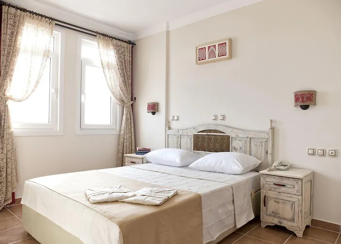 Lantana Aparts 2* Kaş