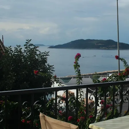 Lantana Aparts 2* Kaş