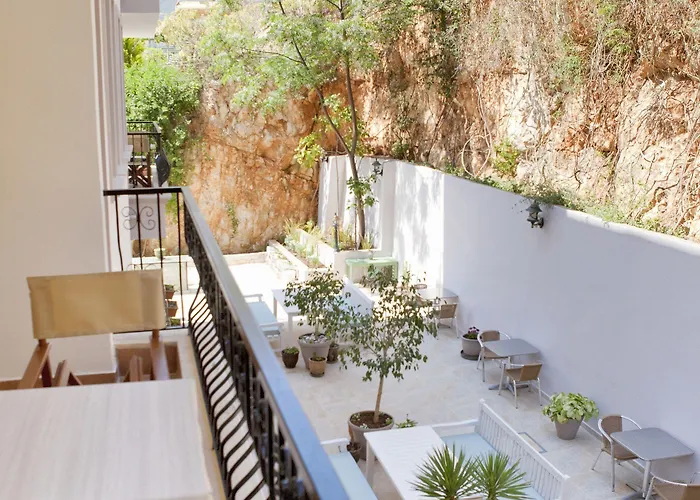 Aparthotel Lantana Aparts