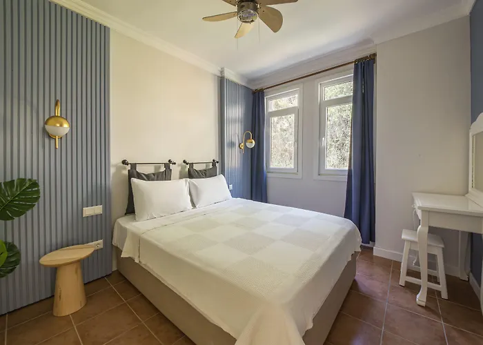 Aparthotel Lantana Aparts 2*